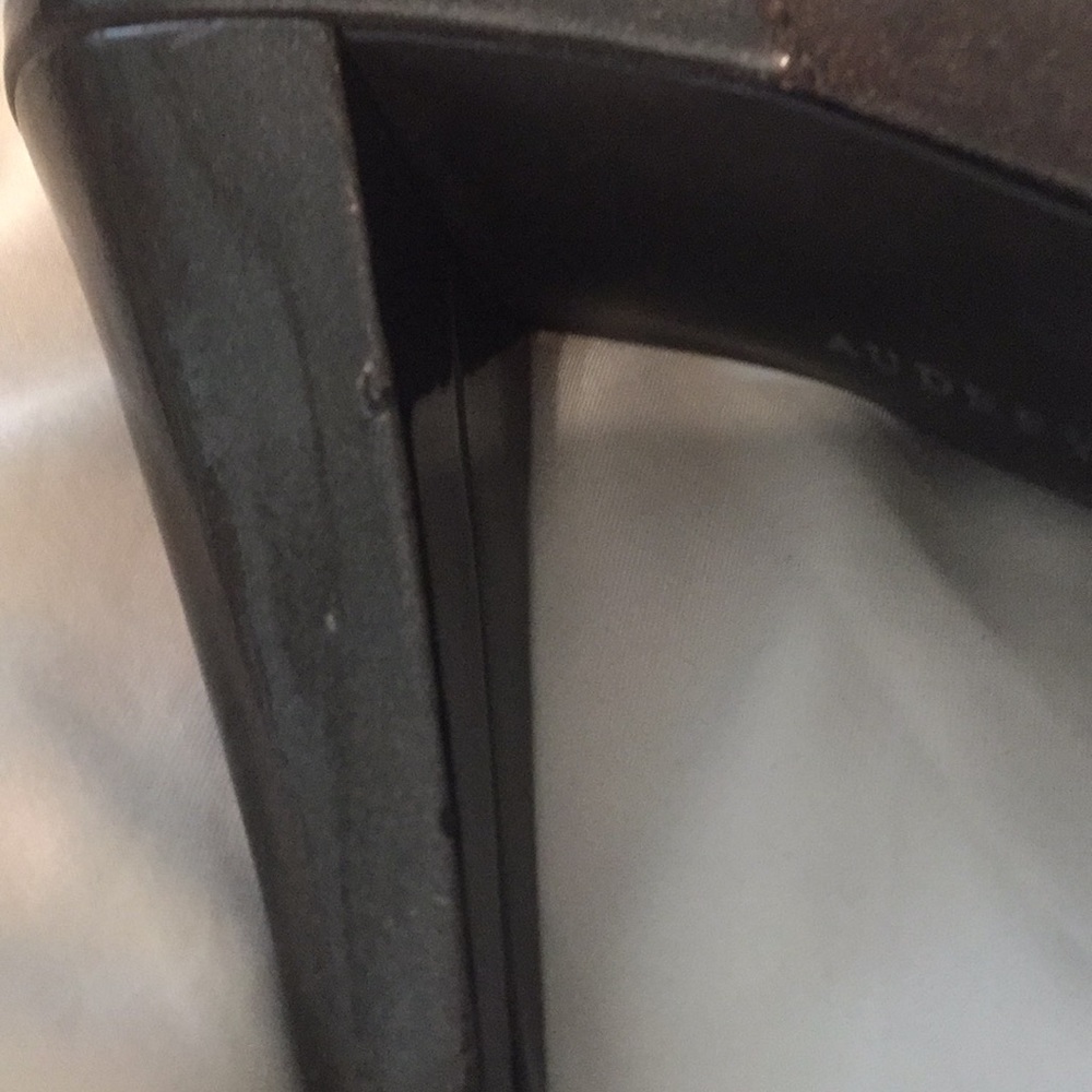 Shoes - Picture 2 of 5